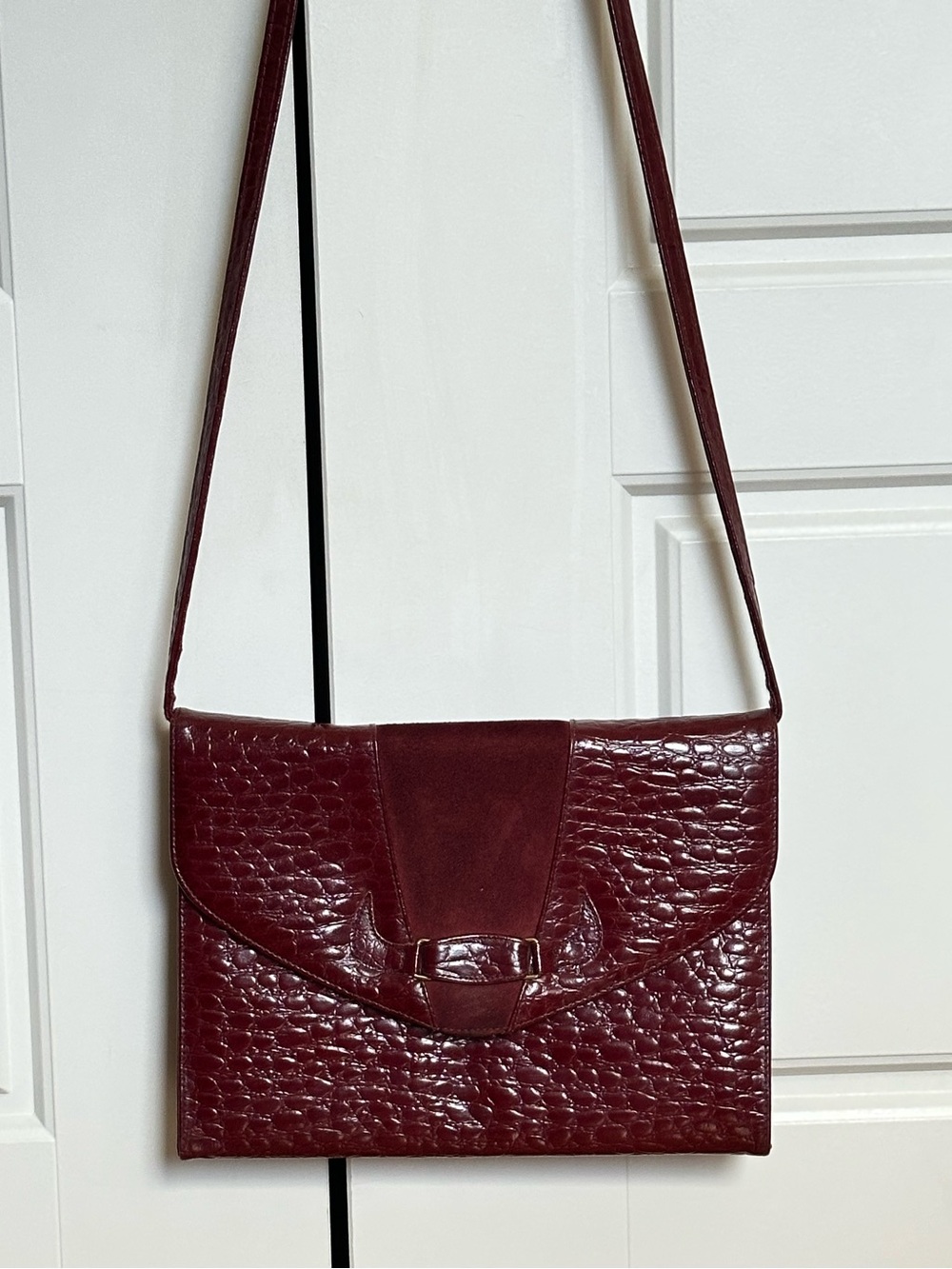 Red Croc-Embossed Faux Patent Leather Shoulder Bag